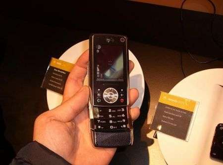 Motorola Z10 slider