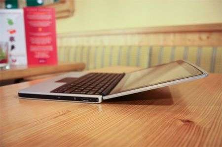 Nokia Booklet 3G lato