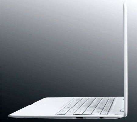 Airis Praxis Slim Air notebook