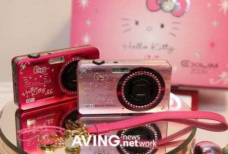 Nuova fotocamera Hello Kitty Casio