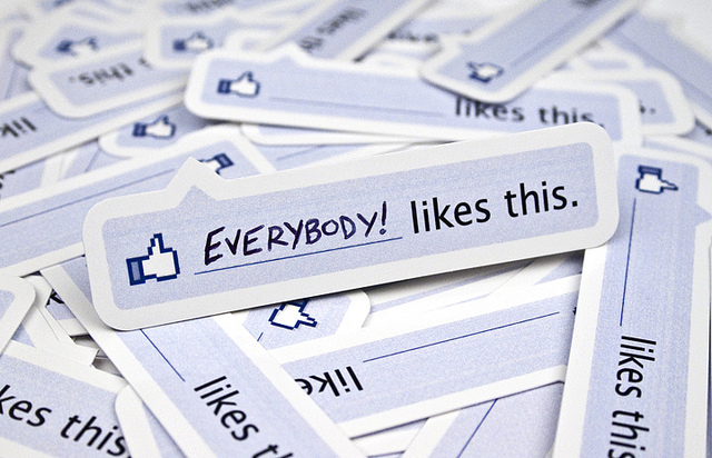 facebook mi piace likes personalizzabili