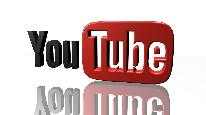 caricare video youtube