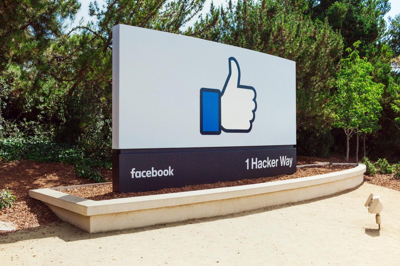 Facebook "like" button alternative
