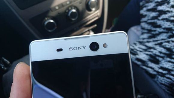Sony Xperia C6 selfie camera