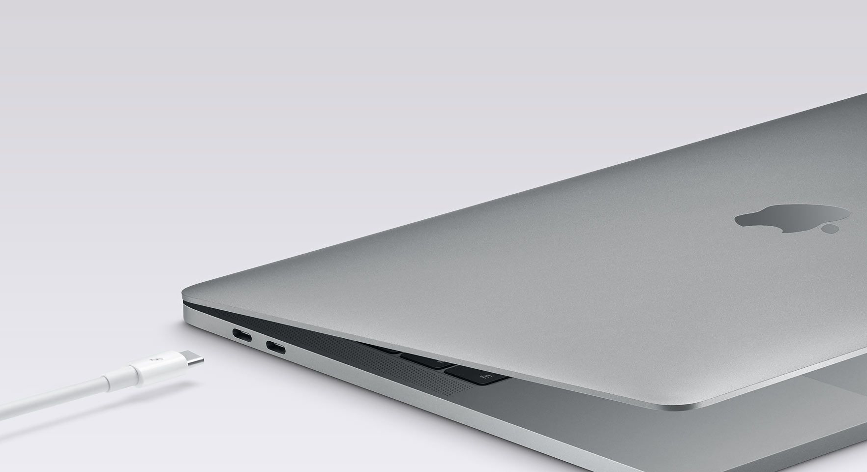 MacBook Pro 2016 accessori USB Type C e monitor in sconto