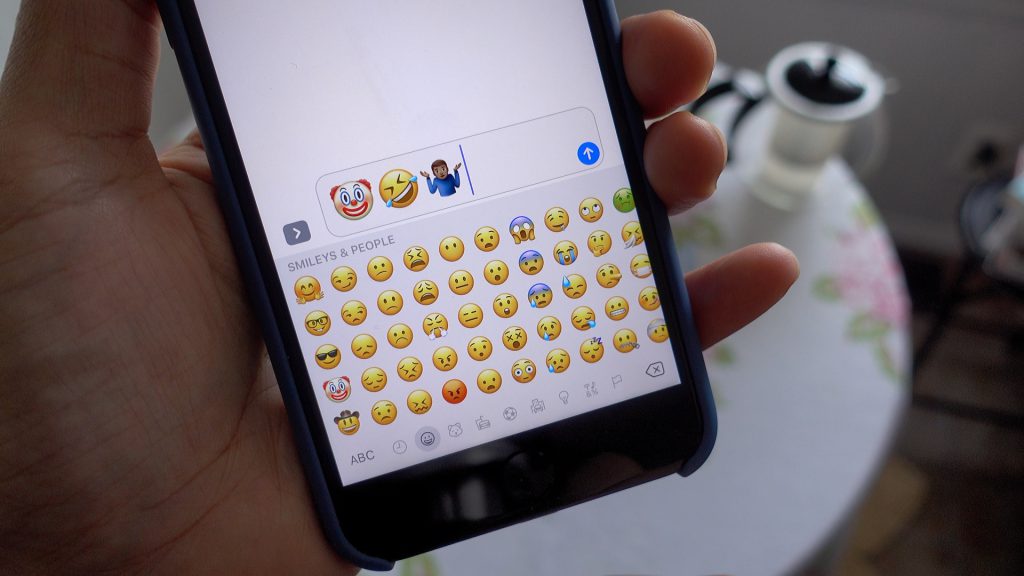iOS 10.2 emoji