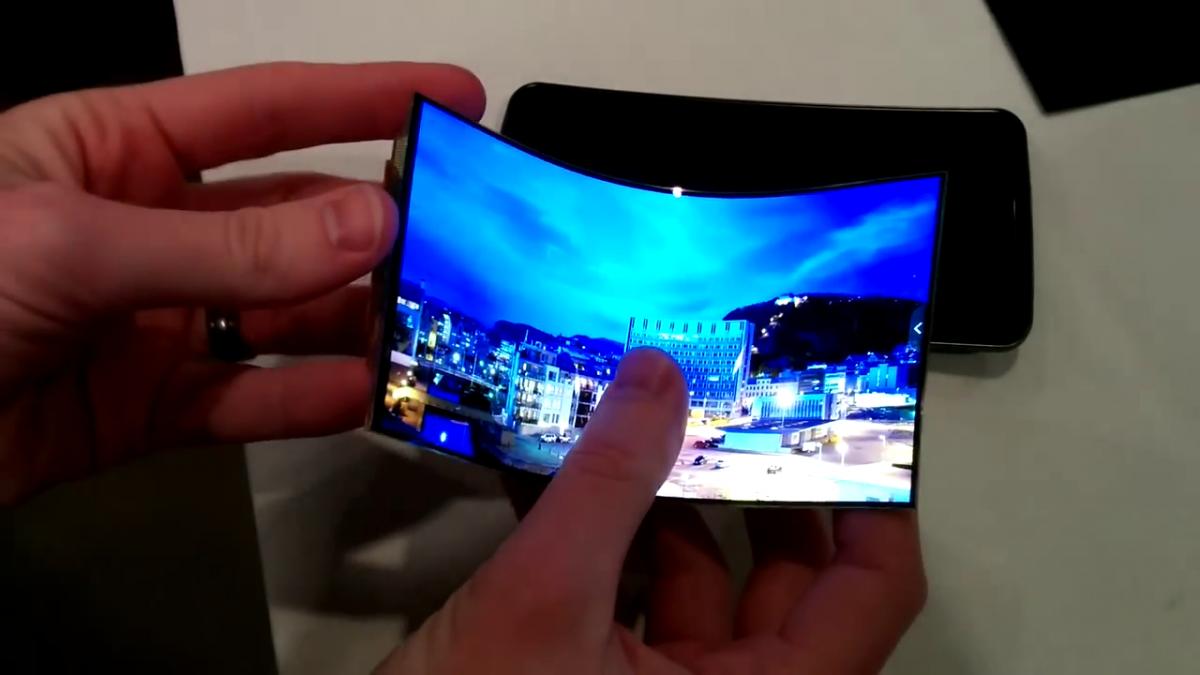 Il display pieghevole OLED di LG per l8217iPhone del 2020