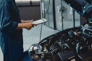 Revisione auto UE, cambia tutto: controlli più severi su ADAS, elettriche e contachilometri